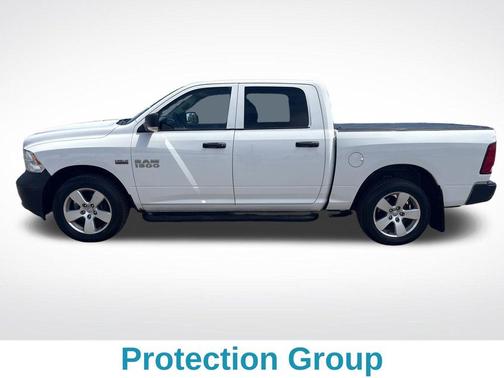 Bright White Clearcoat 2018 RAM 1500 ST