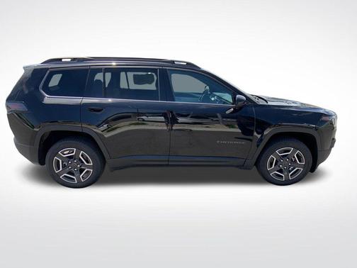 Diamond Black 2026 Jeep Cherokee LAREDO/LIMITED