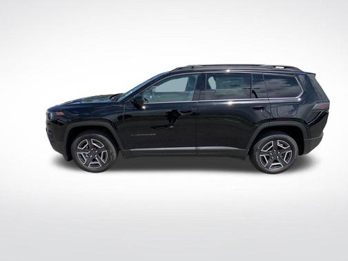 Diamond Black 2026 Jeep Cherokee LAREDO/LIMITED