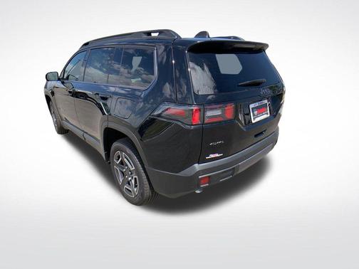 Diamond Black 2026 Jeep Cherokee LAREDO/LIMITED