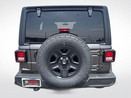 Granite Crystal Clearcoat Metallic 2026 Jeep Wrangler Sport