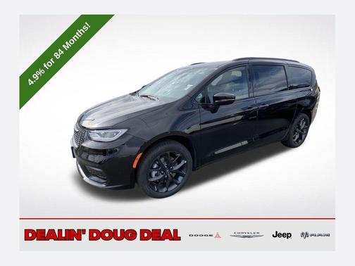 Diamond Black 2026 Chrysler Pacifica Select
