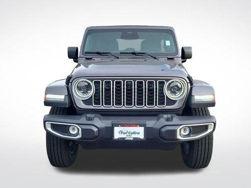Granite Crystal Clearcoat Metallic 2026 Jeep Wrangler Sahara
