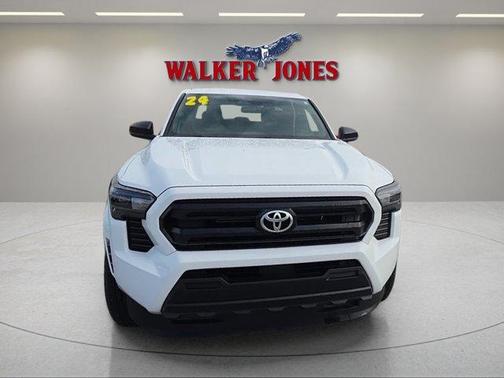 Ice 2024 Toyota Tacoma SR