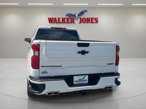 Summit White 2026 Chevrolet Silverado 1500 RST