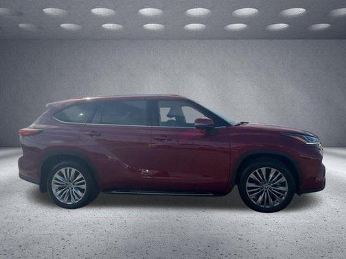 Red 2023 Toyota Highlander