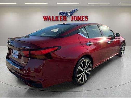 2020 Nissan Altima 2.0 Platinum