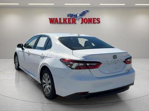 2023 Toyota Camry Hybrid LE