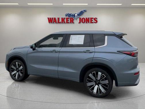 2025 Mitsubishi Outlander SEL