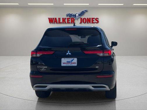 2024 Mitsubishi Outlander SE Black Edition