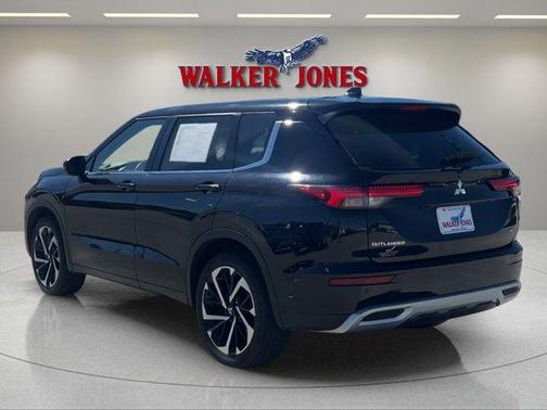 2024 Mitsubishi Outlander SE Black Edition
