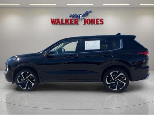 2024 Mitsubishi Outlander SE Black Edition