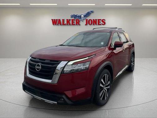 Scarlet Ember 2023 Nissan Pathfinder Platinum