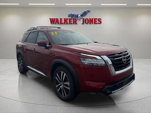 Scarlet Ember 2023 Nissan Pathfinder Platinum