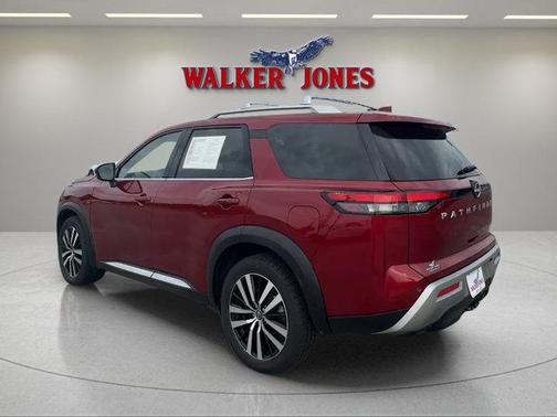 Scarlet Ember 2023 Nissan Pathfinder Platinum