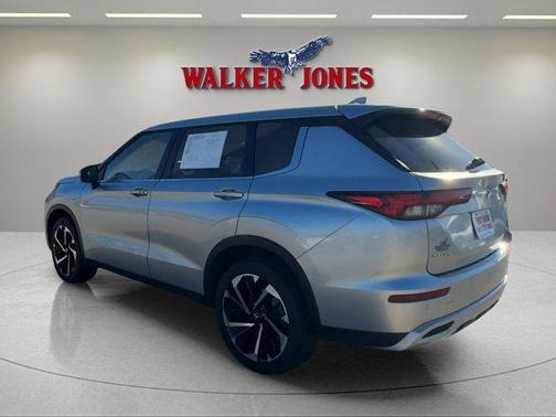 2024 Mitsubishi Outlander SE Black Edition