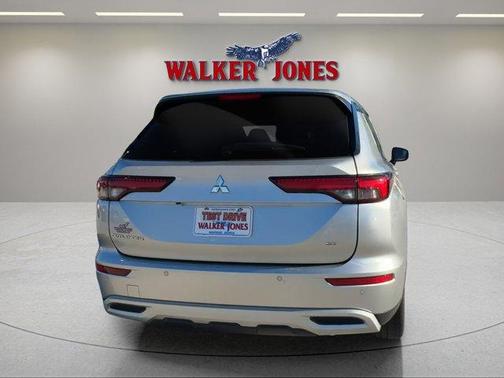 2024 Mitsubishi Outlander SE Black Edition