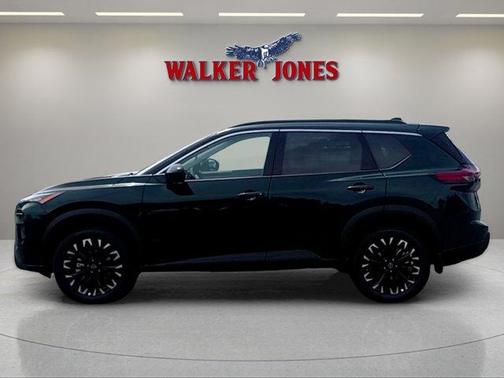 Obsidian Green 2026 Nissan Rogue Dark Armor