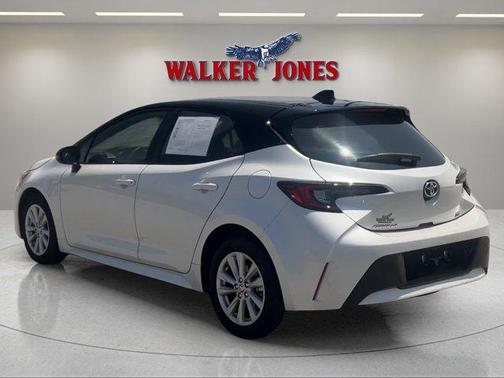 2023 Toyota Corolla Hatchback SE