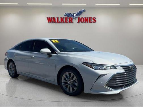 2022 Toyota Avalon XLE