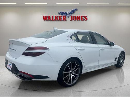 2024 Genesis G70 2.5T