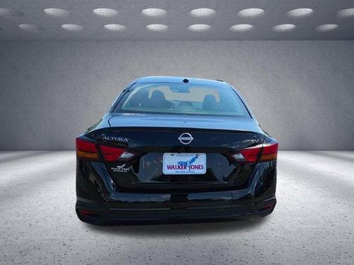 Black 2024 Nissan Altima 2.5 SV