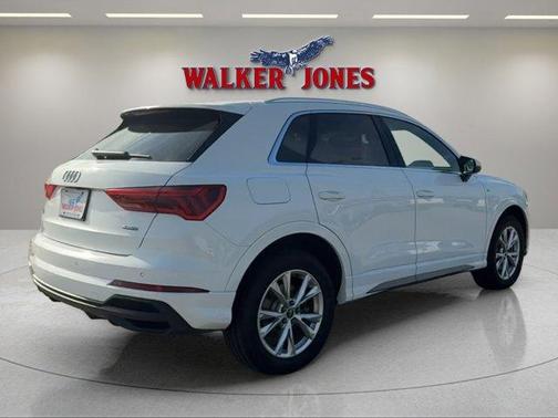 2023 Audi Q3 45 S line Premium