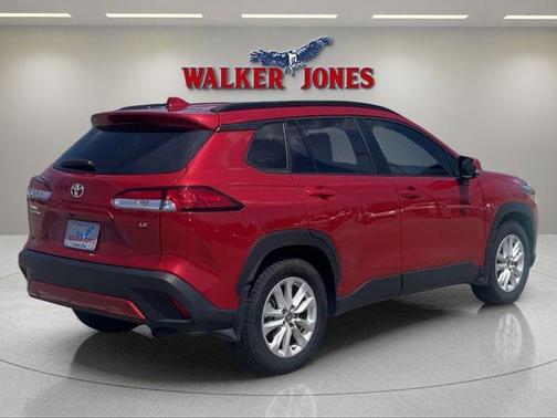 2023 Toyota Corolla Cross LE