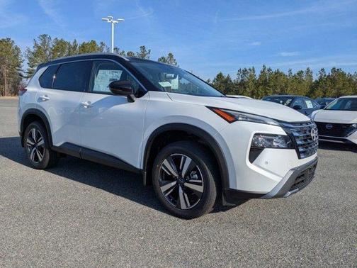 2025 Nissan Rogue SL