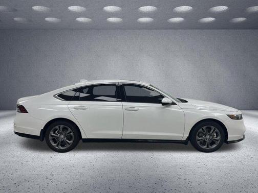 Platinum White Pearl 2025 Honda Accord Hybrid EX-L
