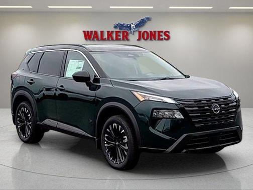 Obsidian Green 2026 Nissan Rogue Dark Armor