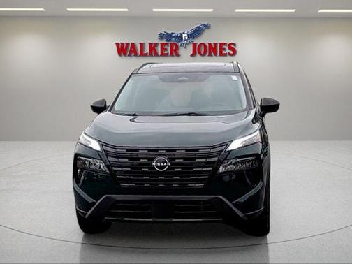 Obsidian Green 2026 Nissan Rogue Dark Armor