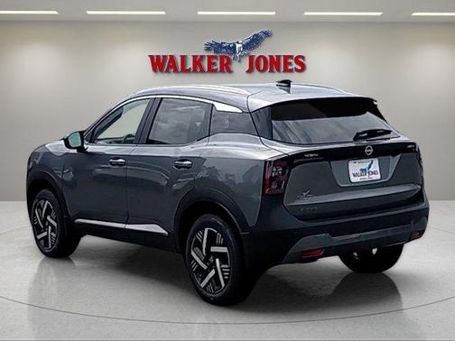 Gun Metallic 2026 Nissan Kicks SV