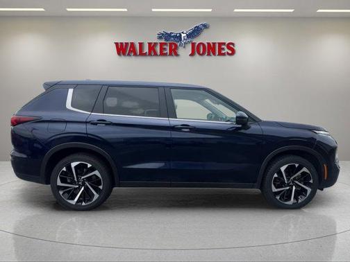 2024 Mitsubishi Outlander SE Black Edition