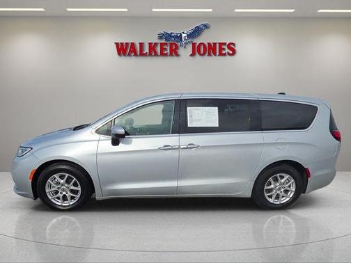 Silver Mist Clearcoat 2023 Chrysler Pacifica Touring-L