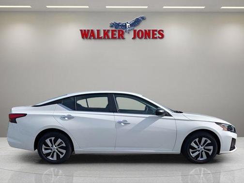 2025 Nissan Altima S
