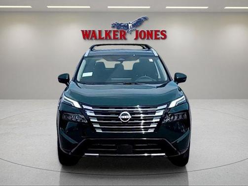 Obsidian Green 2026 Nissan Rogue Platinum