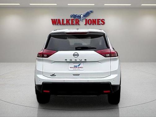 Everest White P 2026 Nissan Rogue Dark Armor