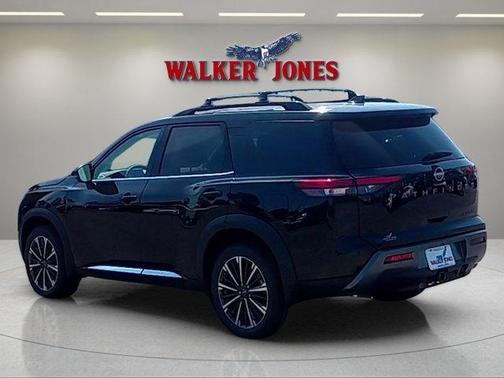 Black 2026 Nissan Pathfinder Platinum