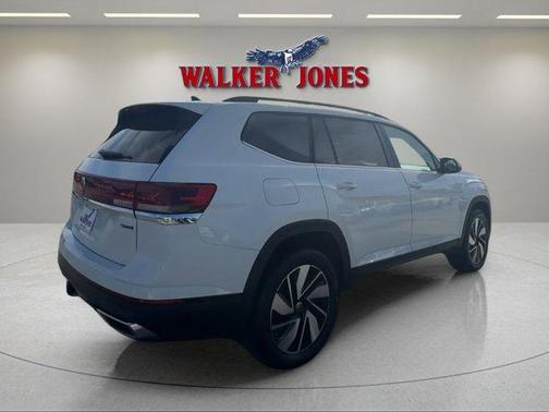 2025 Volkswagen Atlas 2.0T SE
