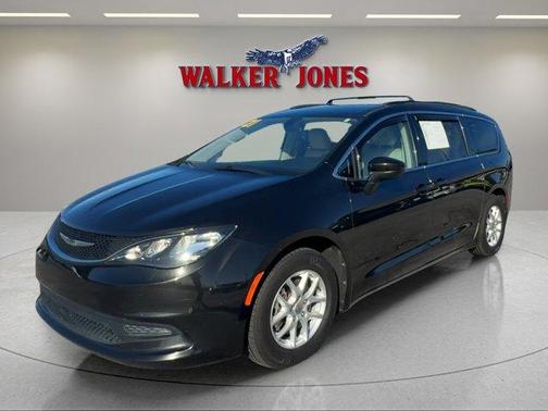 2021 Chrysler Voyager LXI