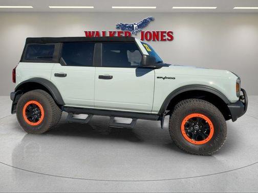 2022 Ford Bronco 
