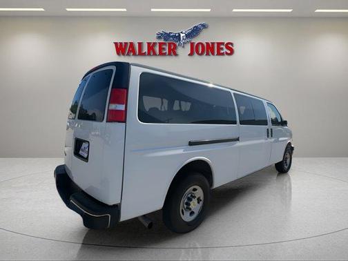 Summit White 2024 Chevrolet Express 3500 LT