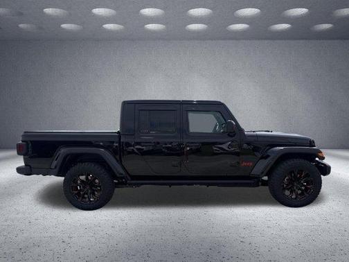 Black Clearcoat 2026 Jeep Gladiator Sport