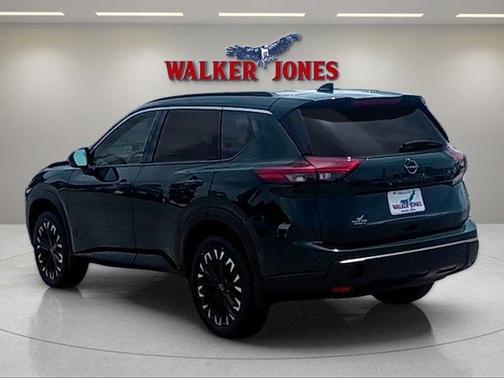 Obsidian Green 2026 Nissan Rogue Dark Armor