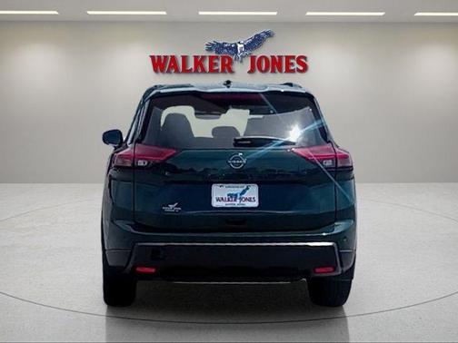 Obsidian Green 2026 Nissan Rogue Dark Armor