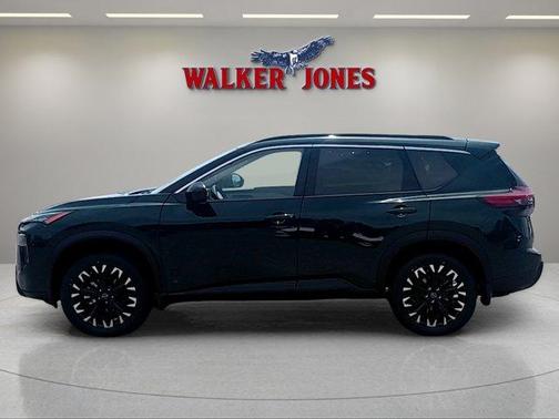 Obsidian Green 2026 Nissan Rogue Dark Armor