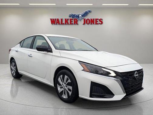 2025 Nissan Altima S