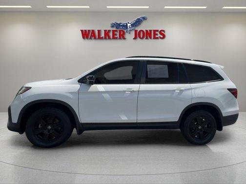 White 2022 Honda Pilot Sport