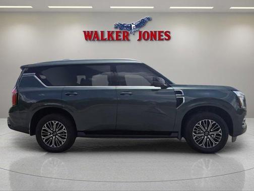 2025 Nissan Armada SL